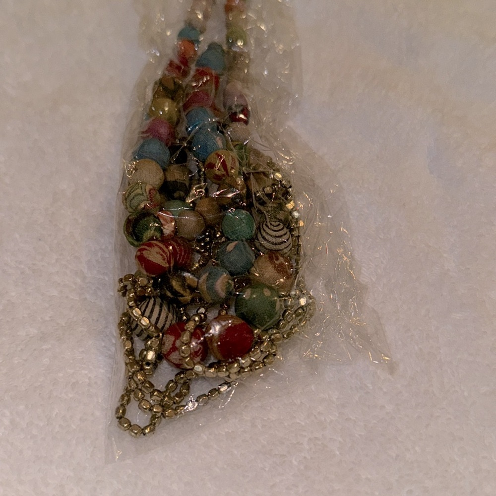 World Finds Tangled Kantha Necklace ✨ - Picture 6 of 11